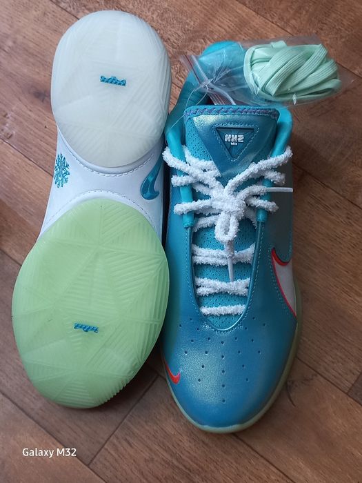 NIKE LeBron 22 р.43