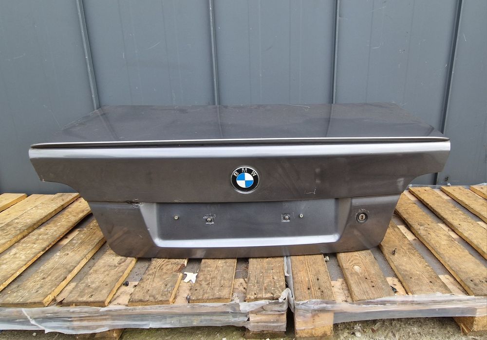 Klapa Pokrywa BMW E39 M-PAKIET LOTKA  Seria - 5 Sedan