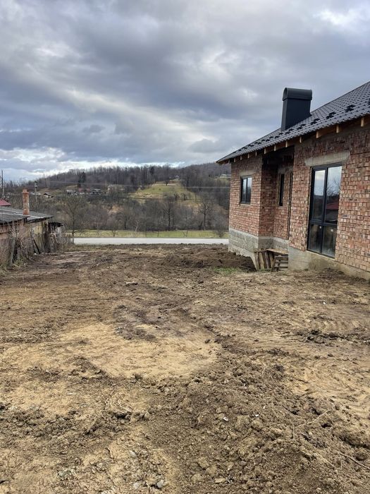 Продаж будинку в Карпатах с. Пістинь 124 м2 Комунікації підведено!