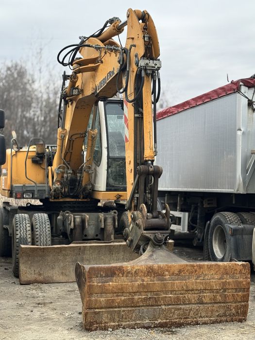 Колісний екскаватор LIEBHERR 314