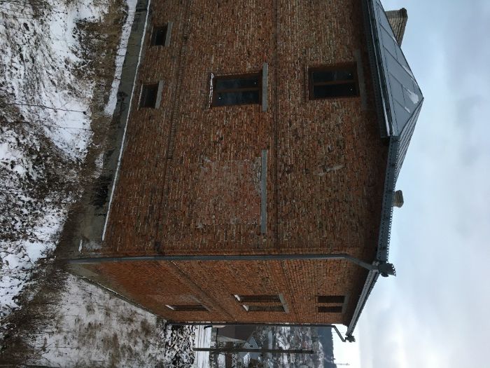 Будинок/незавершене будівництво