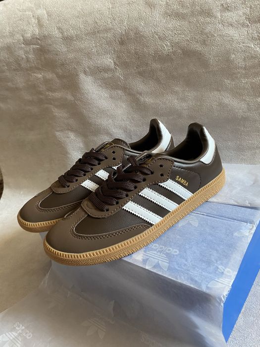 Шкіряні кросівки adidas samba