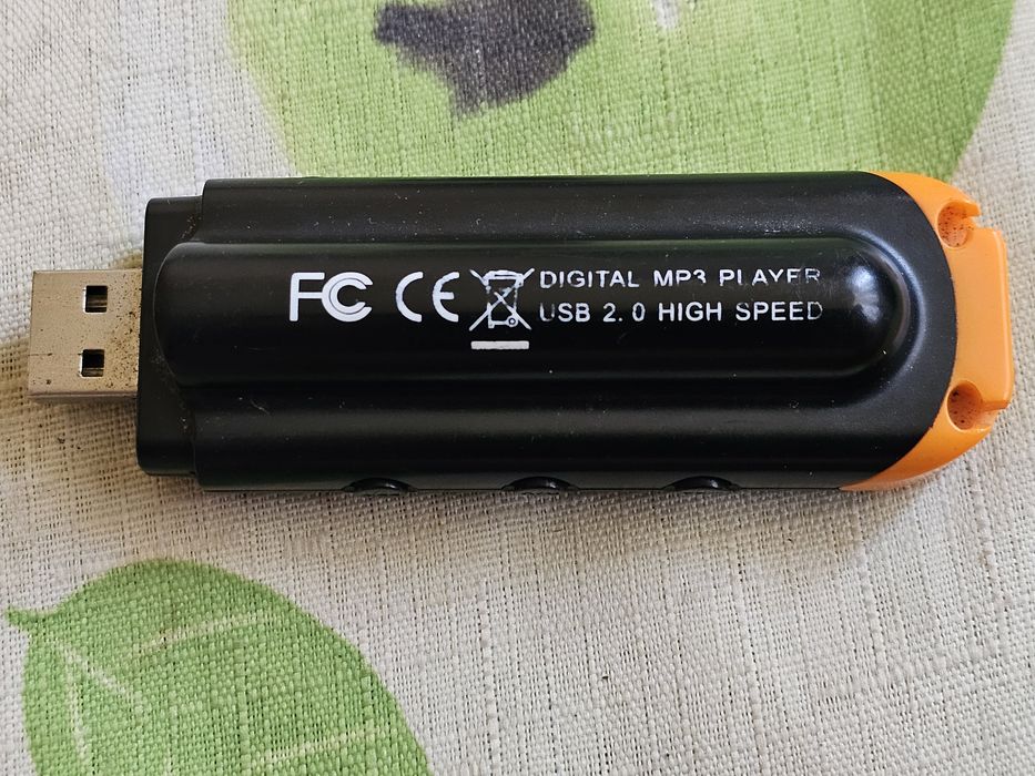 MP3 плеер Assistant 4gb
