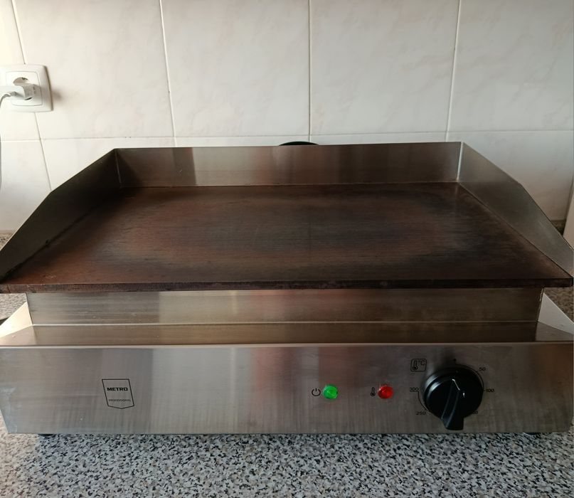 Chapa cozinha poucos meses de uso