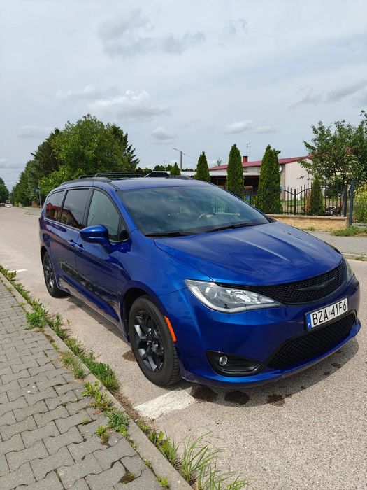 Chrysler Pacifica