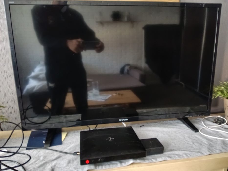 Sprzedam TV Sharp 40