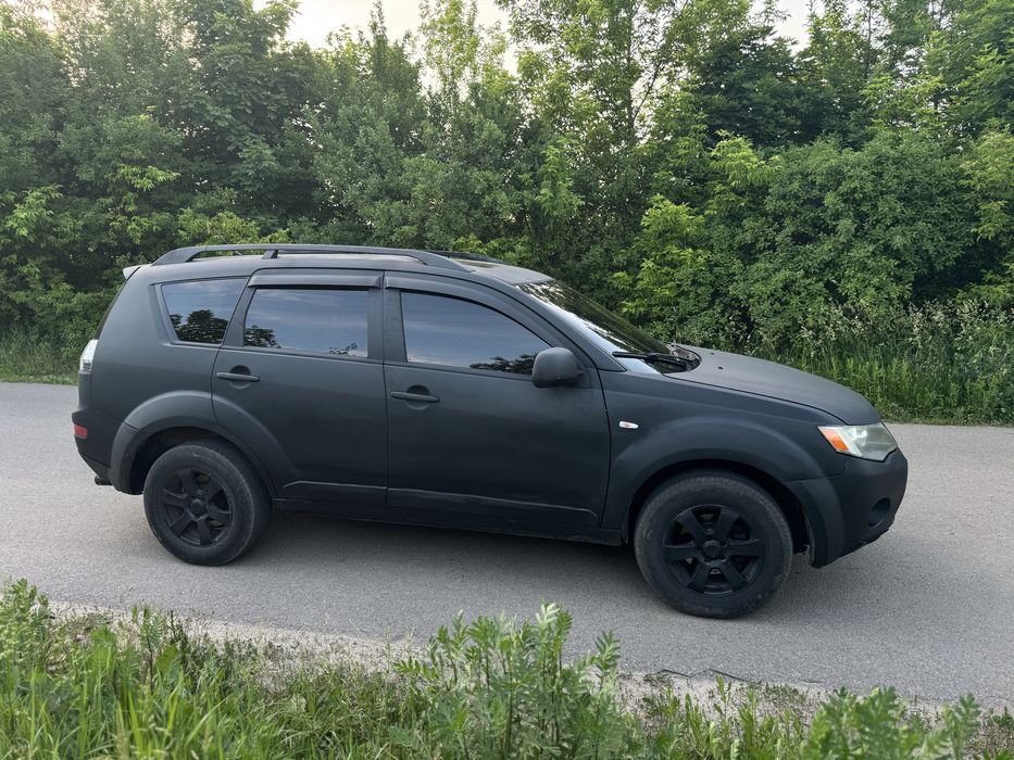 Продам Mitsubishi Outlander XL 2.2 дизель