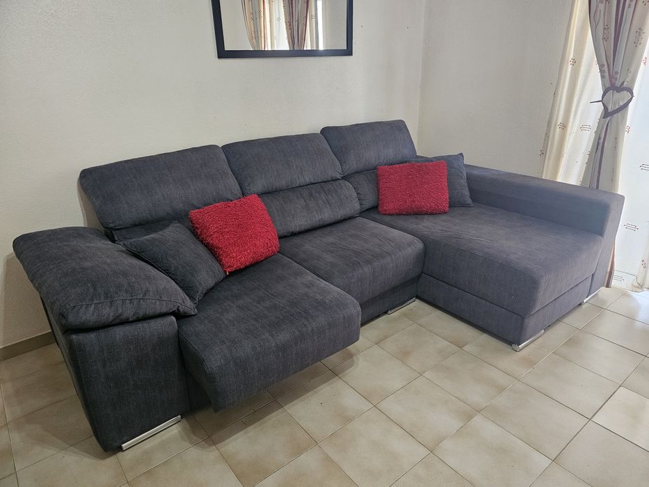 Sofá com arrumação