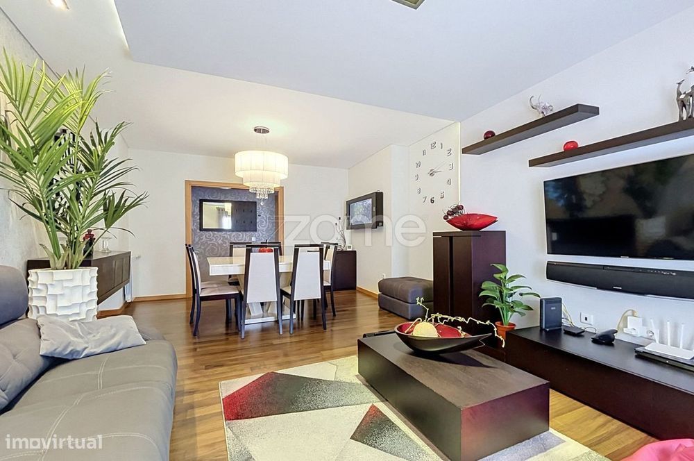 Apartamento T3, garagem e arrumo, em excelente estado de conservaçã...