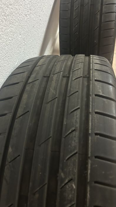 2 Kumho Ecsta: 225/45/18