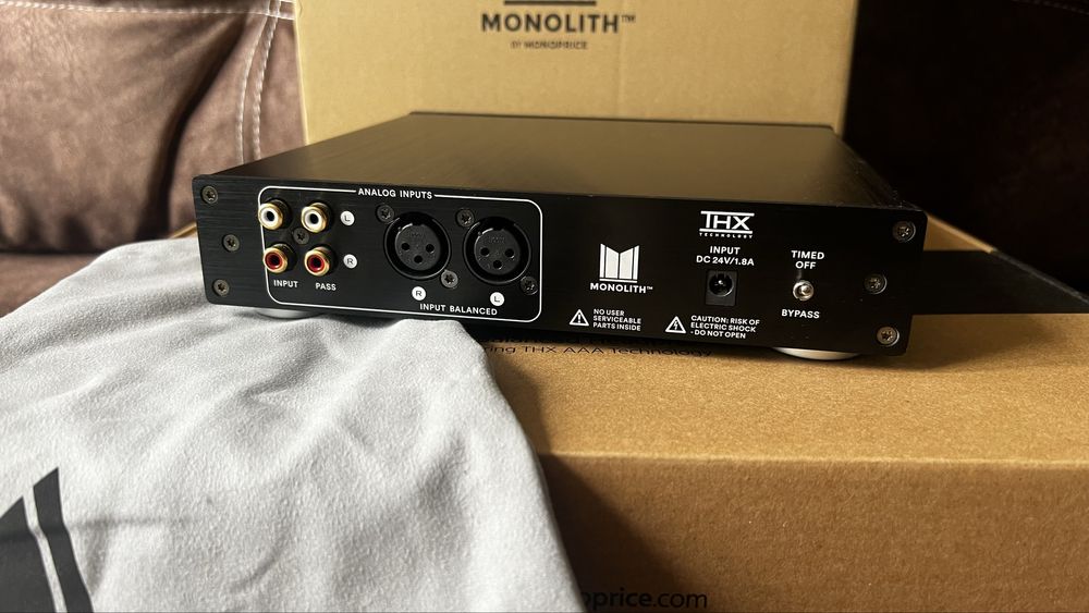 Підсилювач навушників Monolith THX AAA 887 by monoprice