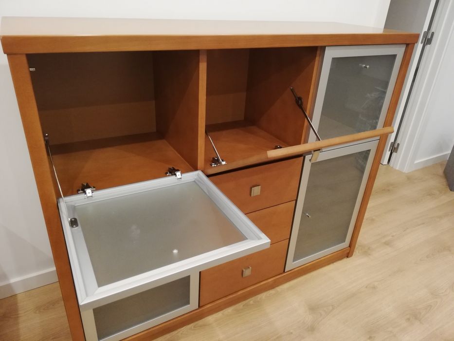 Movel de sala em cerejeira