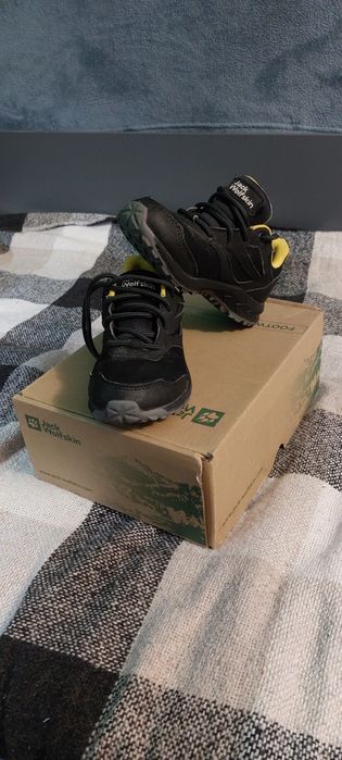 Кросовки  Jack Wolfskin 28р