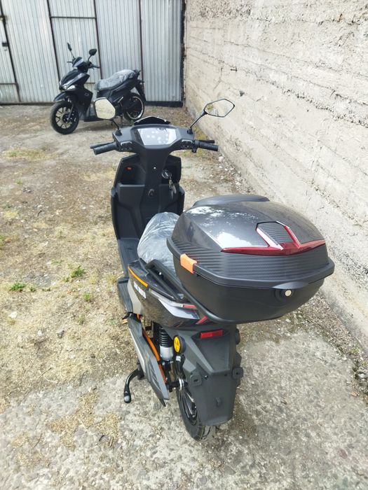 Електроскутер SokMoto Wolf 2999W. 72V45Ah Lifepo4.