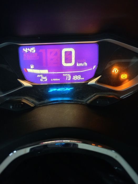 Honda PCX 125, em óptimo estado...     Nada a fazer com revisão feita , é pegar e andar...
