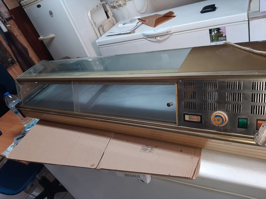Vitrine refrigerada de balcão