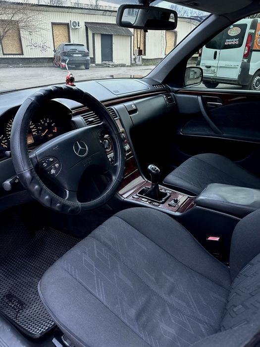 Mercedes-Benz W210 E270 CDI