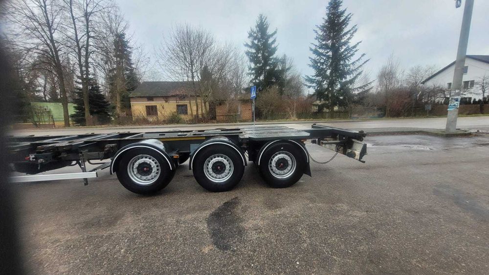 Naczepa podkontenerowa Wielton NS-3