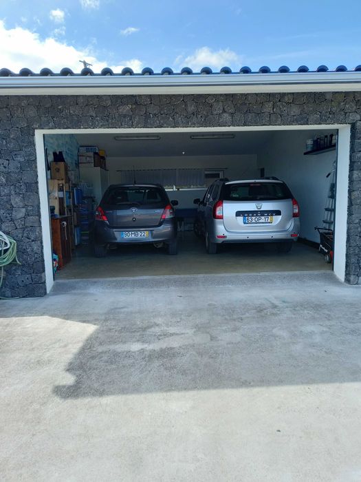 Moradia T3 com Garagem - Porto Martins