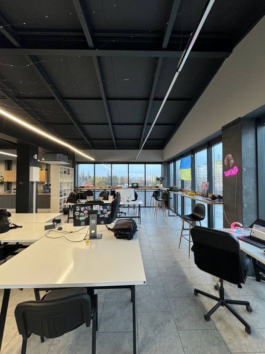 Продаж Комерції (новобудова) з ремонтом та 2 терасами 1000$/м2