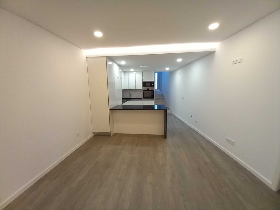 Apartamento T2 - Venda do Pinheiro - Central
