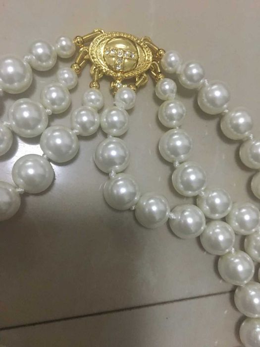 Vivienne Westwood/potrójny naszyjnik z pereł