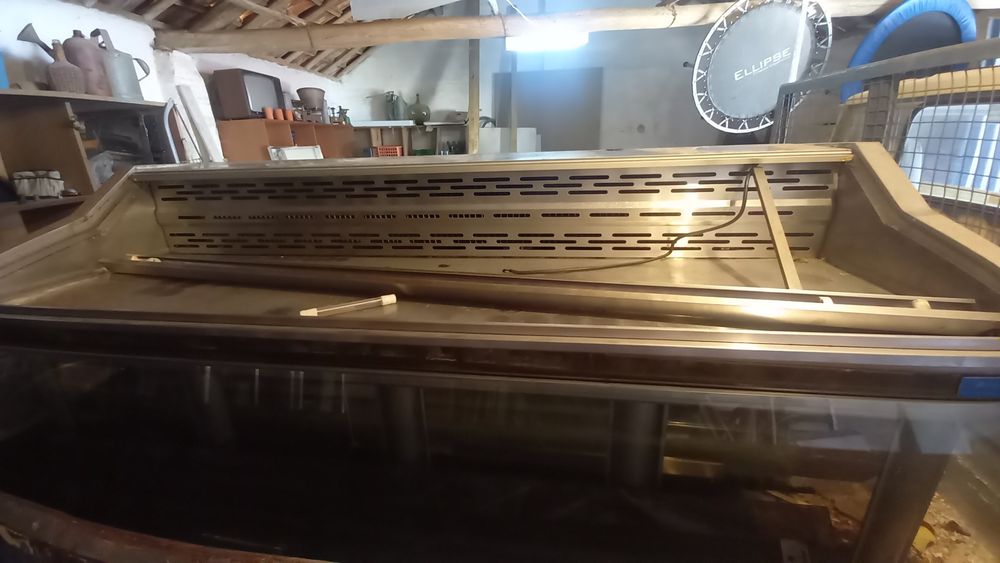 Vitrine/bancadas frigorífico/máquina lavar cafe