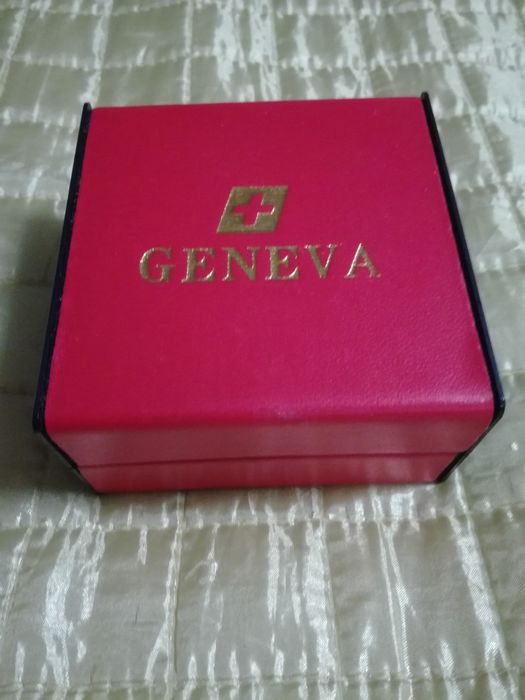 Продам годинникі