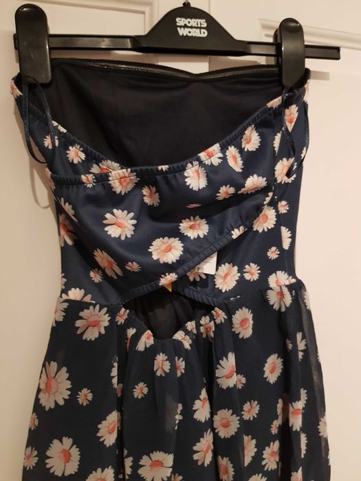 Sukienka w stokrotki Bershka r.S, NOWA z metką