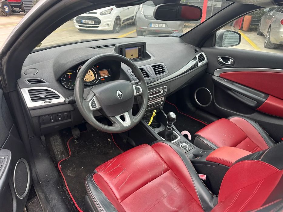 RENAULT MEGANE III CABRIO 1.9 DCI 130 CV DE 2011 (CENTRO DE ABATE)