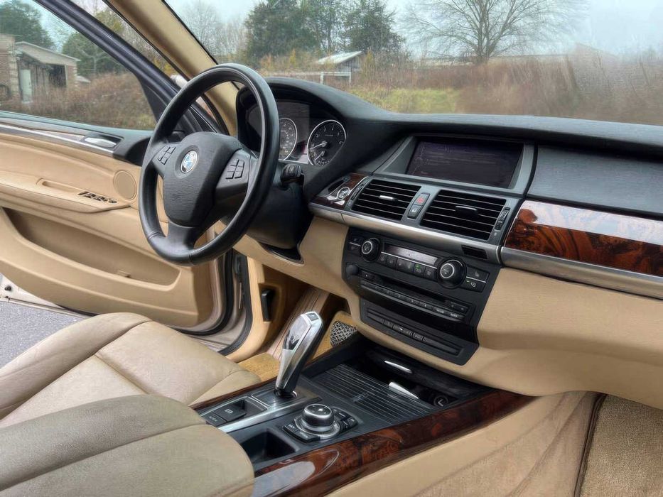 BMW X5 xDrive35d      2013