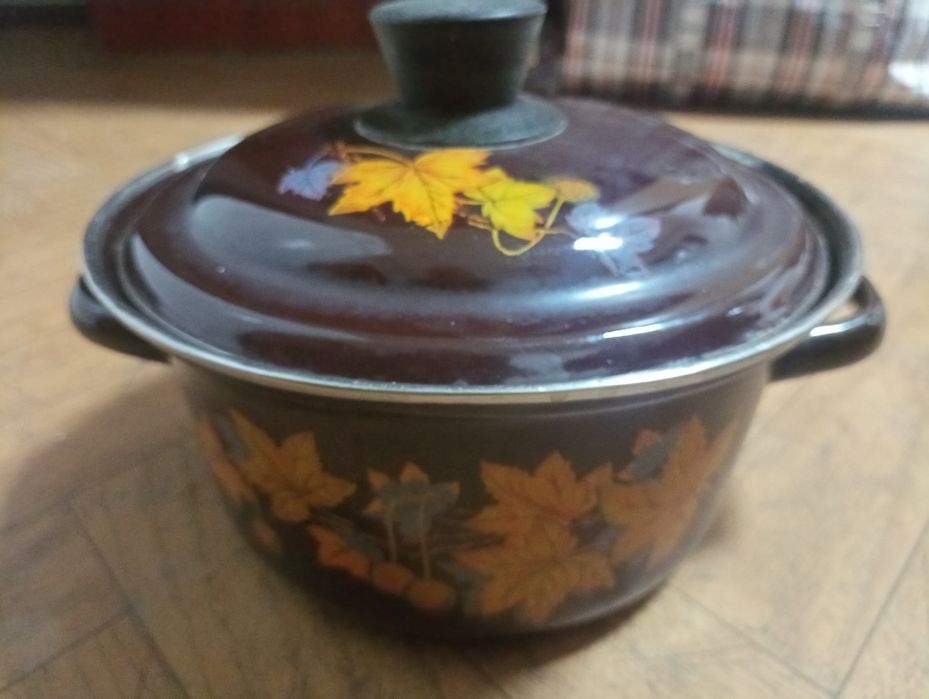 Кастрюля, об,ем 1,5 литра