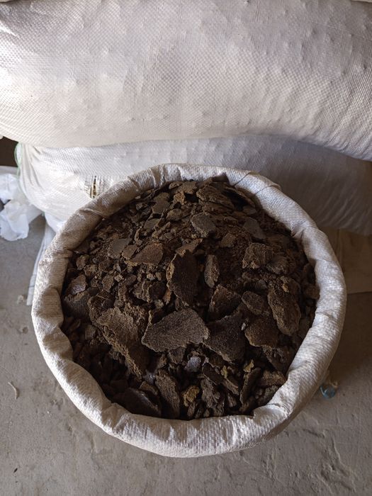 Соняшникова макуха 25 кг по 18 грн за кг.