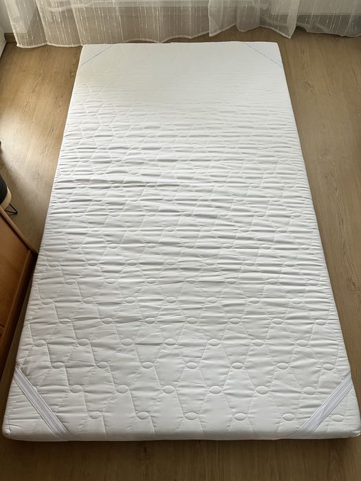 Materac nawierzchniowy (topper) 110 × 200 cm