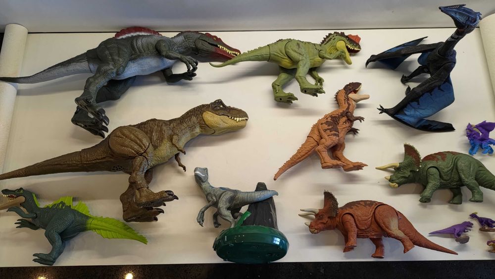Теризинозавр  Світ Юрського періоду Jurassic world дракон трицератопс динозавр dinosaur кетцалькоатль