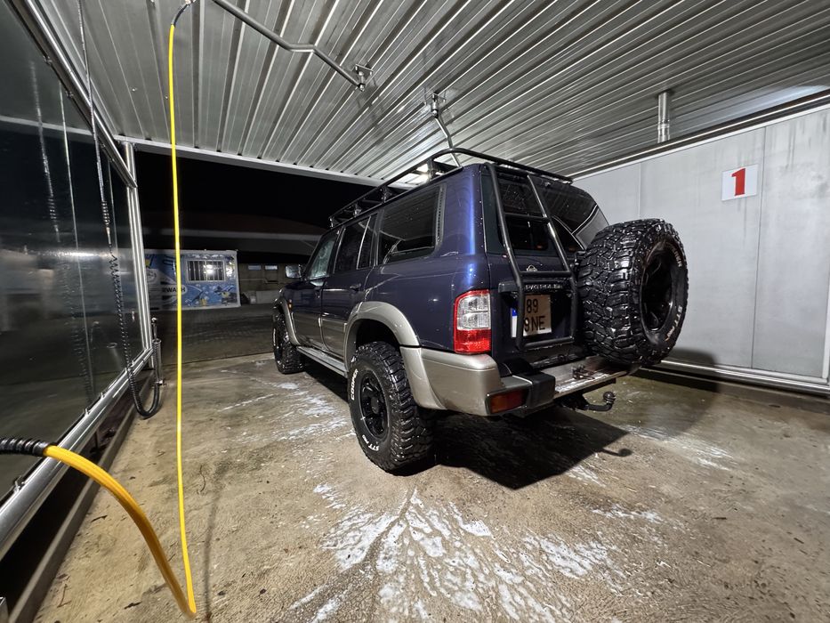 Nissan patrol GR y61