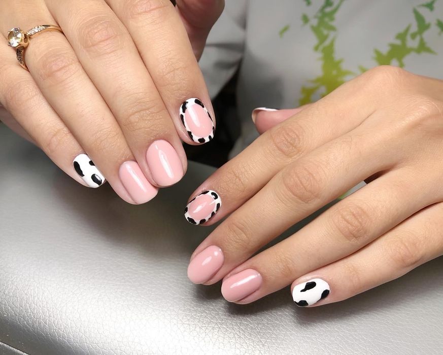 Маникюр и педикюр район Бавария