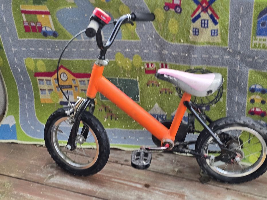 Maly rower idealny do nauki jazdy