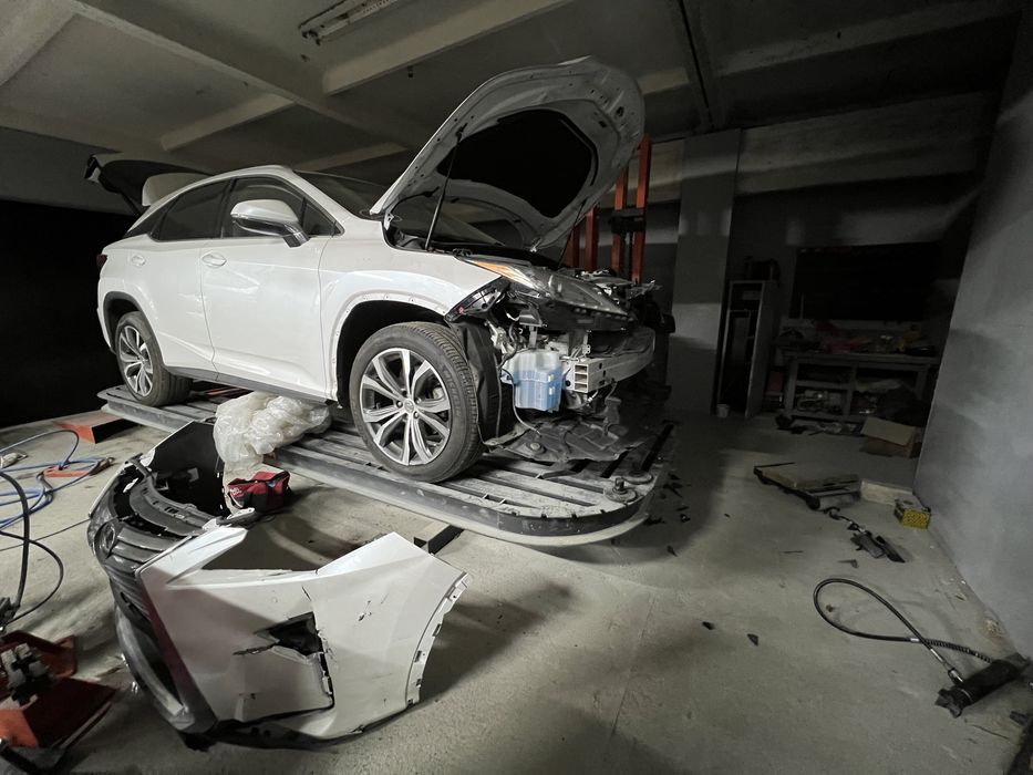 СТО відновлення авто після ДТП зварювальні роботи хімчистка автопідбір