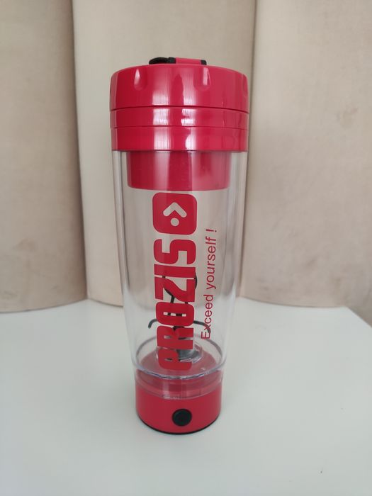 Shaker Prozis com misturador a pilhas