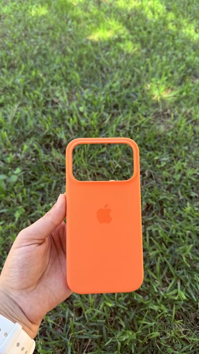 Ultimas capas disponiveis para iphone 17 pro Laranja