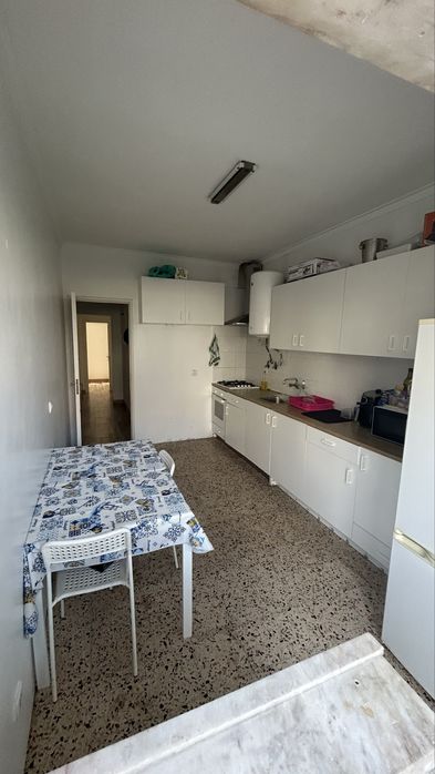Quarto individual 450 (despesas inclusas, entrada Imediata)