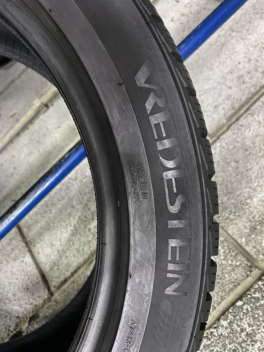 Зимові шини 235/45 R17 (97Y) VREDESTEIN