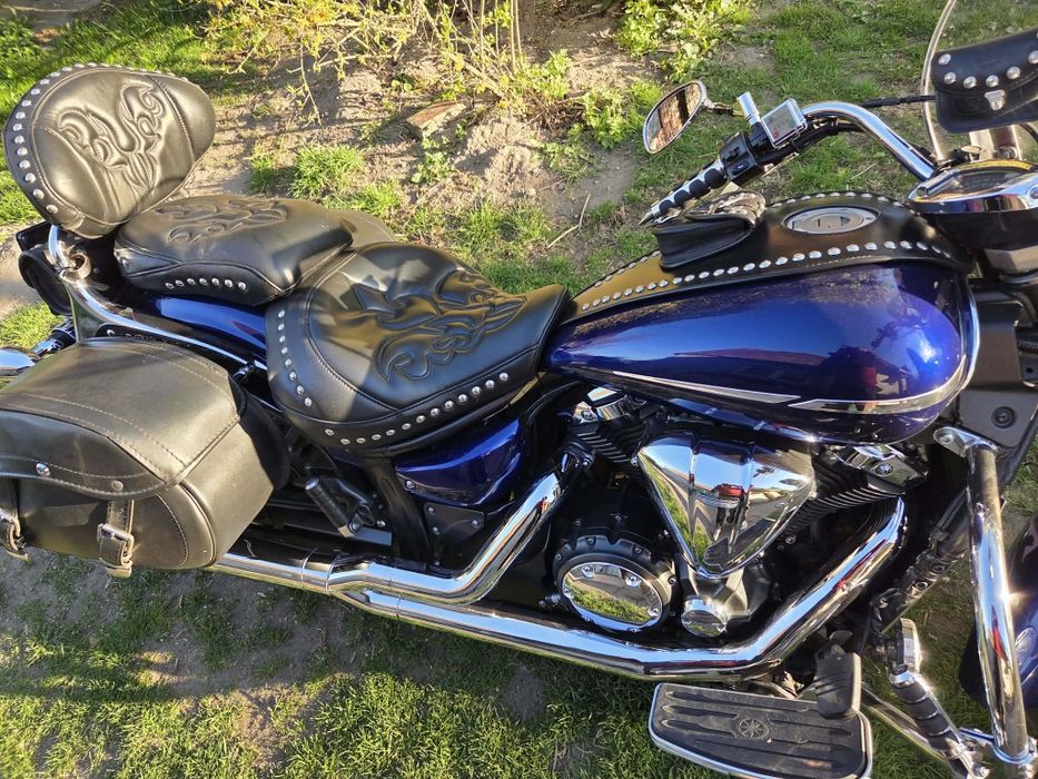 Motocykl Yamaha XVS1300A Midnight Star 2010 r .