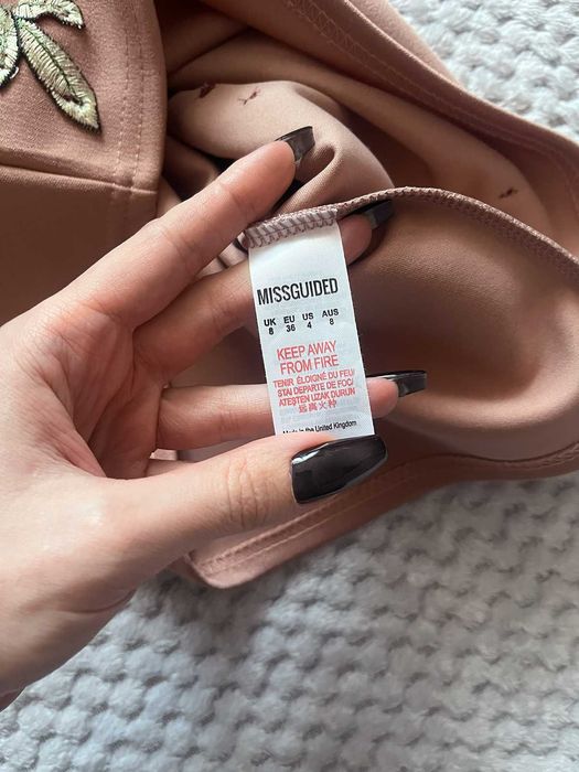 Спідниця-олівець Missguided з вишивкою