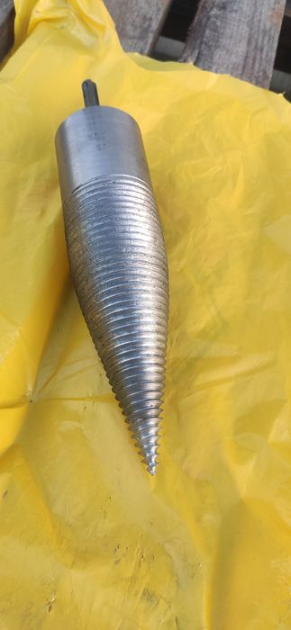 Дровокол морковка, колун