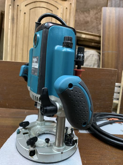 Фрезер Макіта RP2300FC , Макіта RP2301 FC