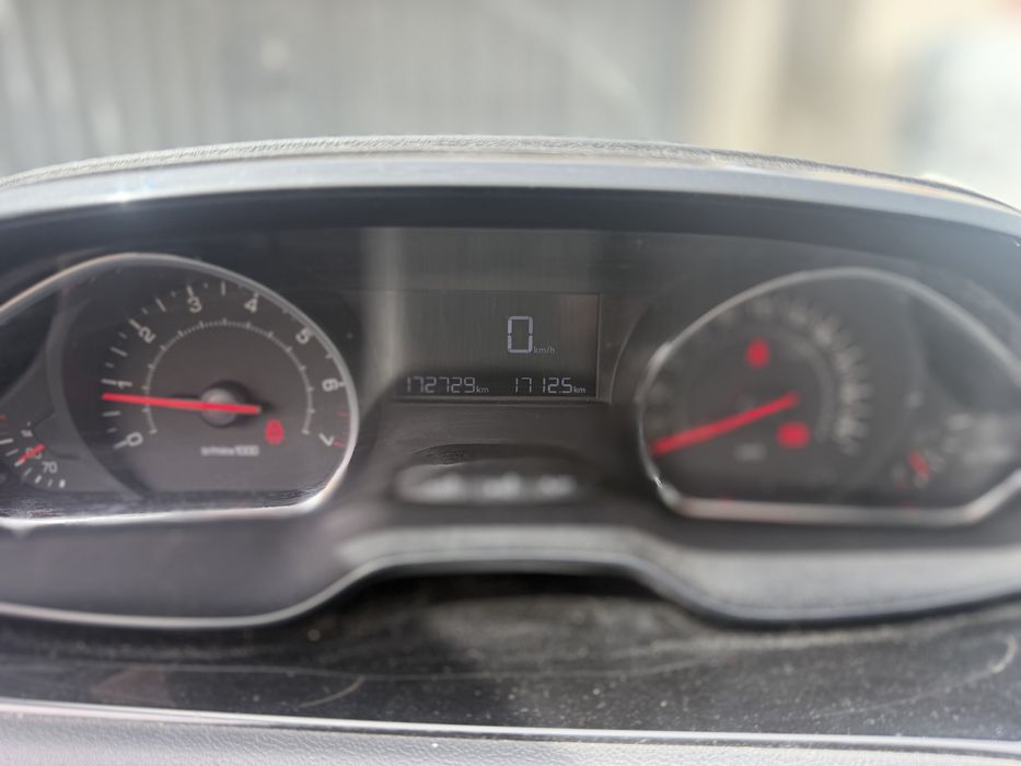 Peugeot 208.