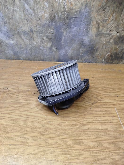 Моторчик вентилятор пічки Нісан Nissan Maxima 1995-2000