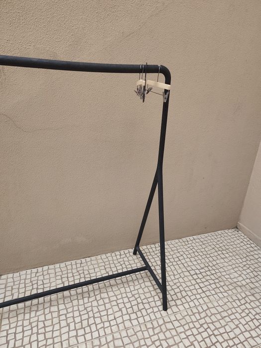 Vendo suporte de cabides IKEA.